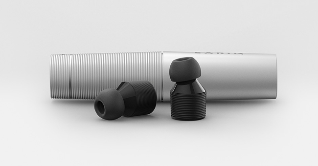 سماعات "إيرين" ومحفظة نقلهما الصغيرة